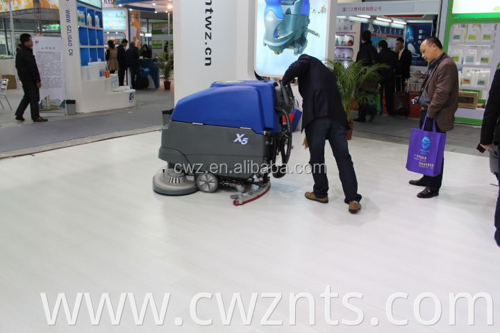 large tank high efficient automatic floor scrubber dryer, cleaning machine